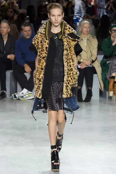 Look 17